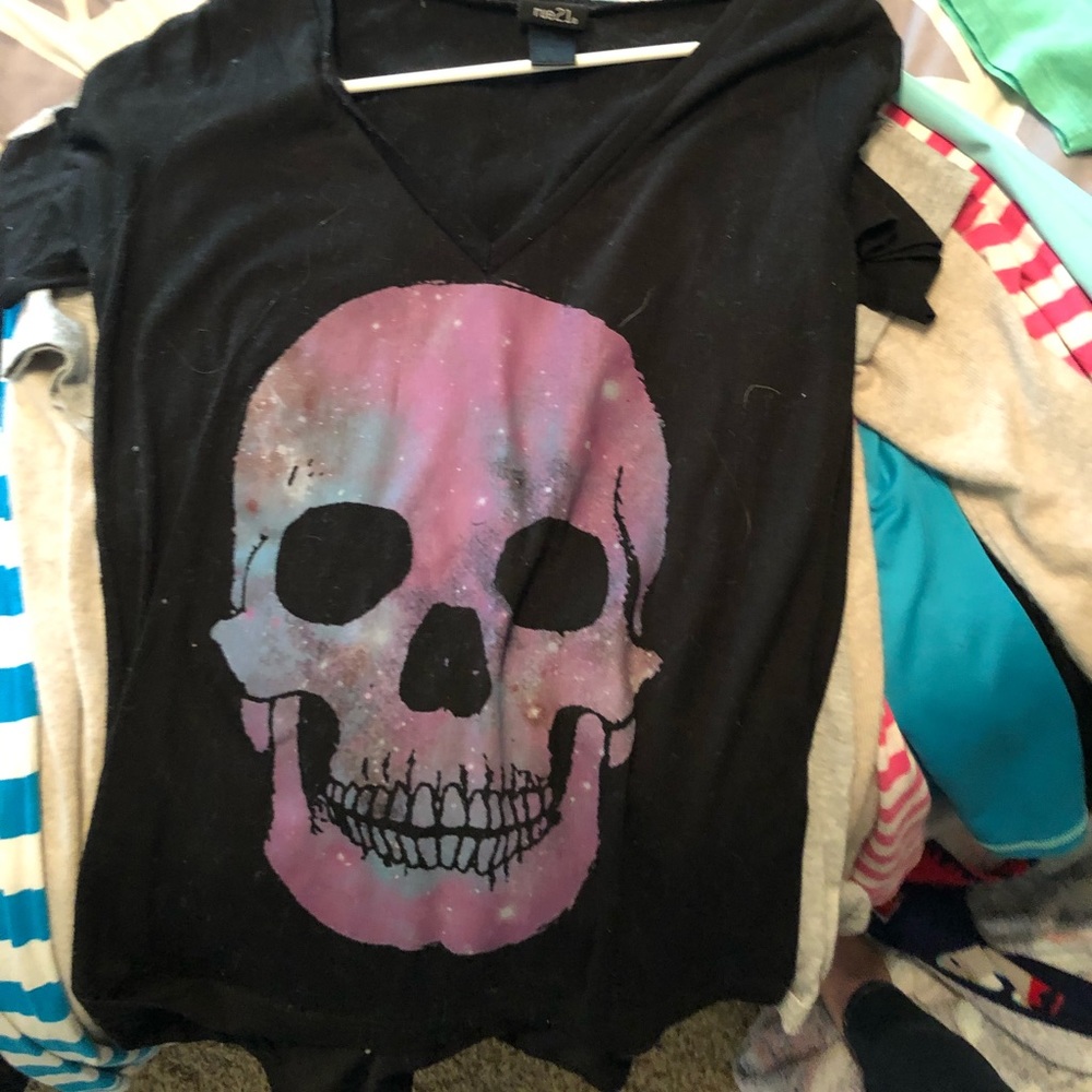 Skull shirt